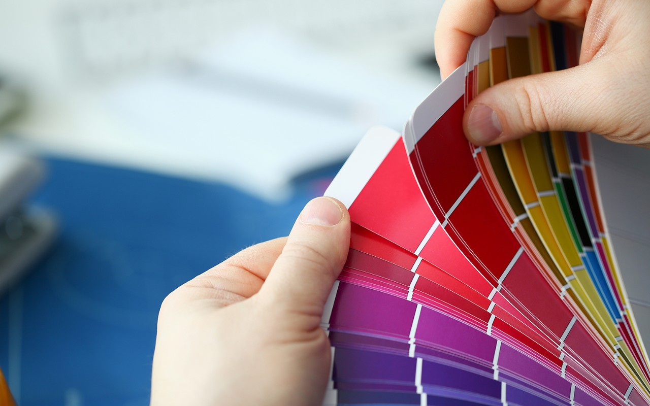 Energía consumo imprimir color blanco negro