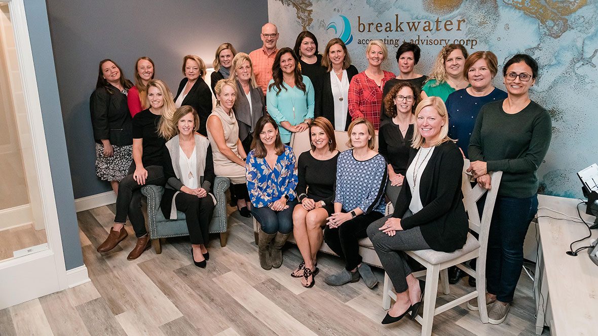 Los trabajadores de la compania Breakwater Accounting  & Advisory Group