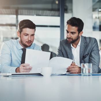 Beneficios de contratar a un asesor internacional