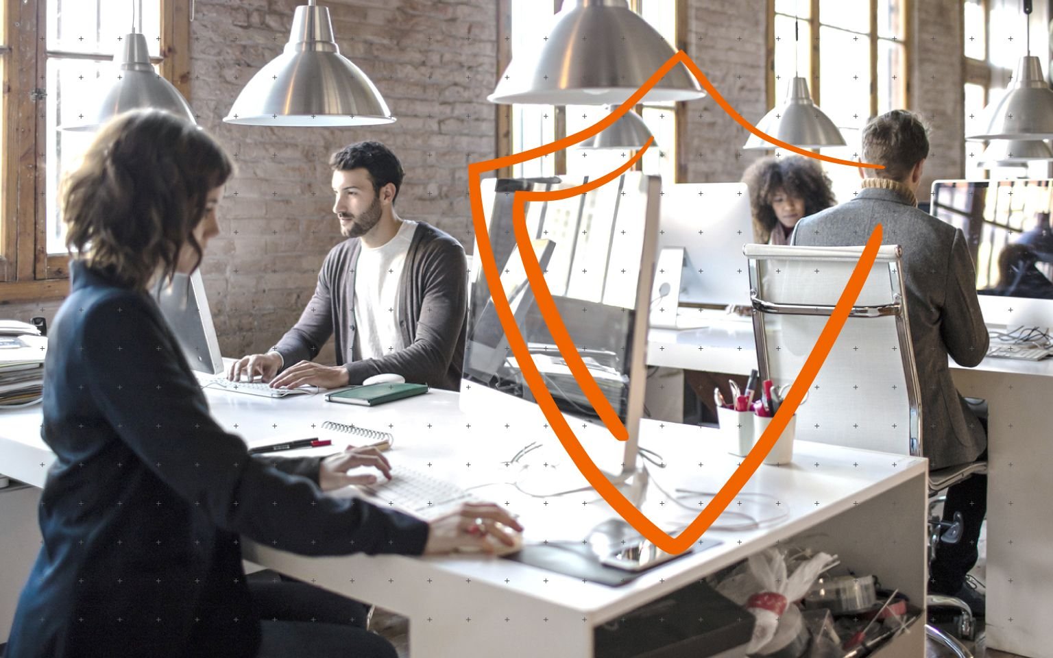 Bases sólidas para un futuro seguro trabajadores en la oficina
